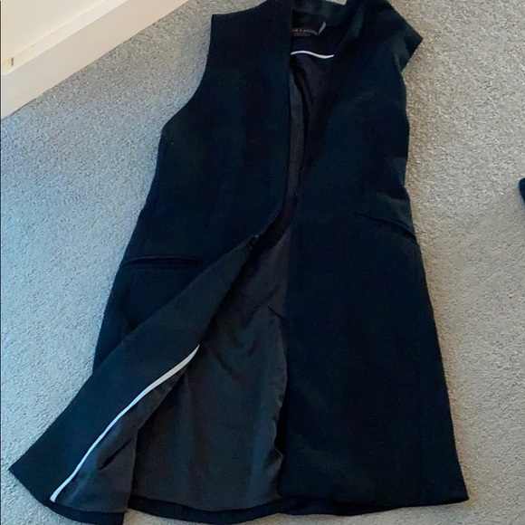 Alice + Olivia black vest sz 2 - Picture 5 of 6